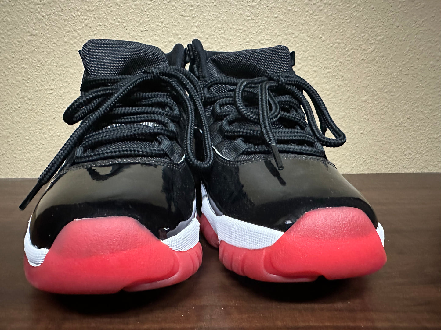 Air Jordan 11 "Bred"