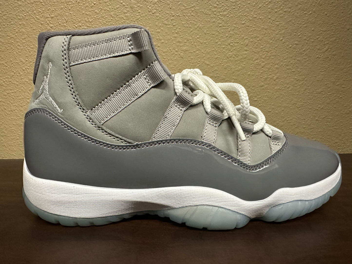 Air Jordan 11 "Cool Grey"