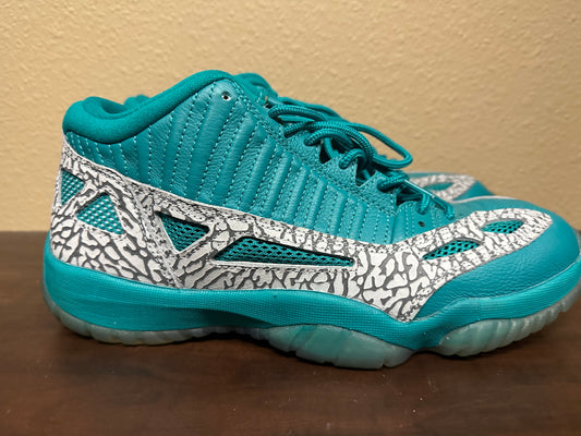 Air Jordan 11 Low IE