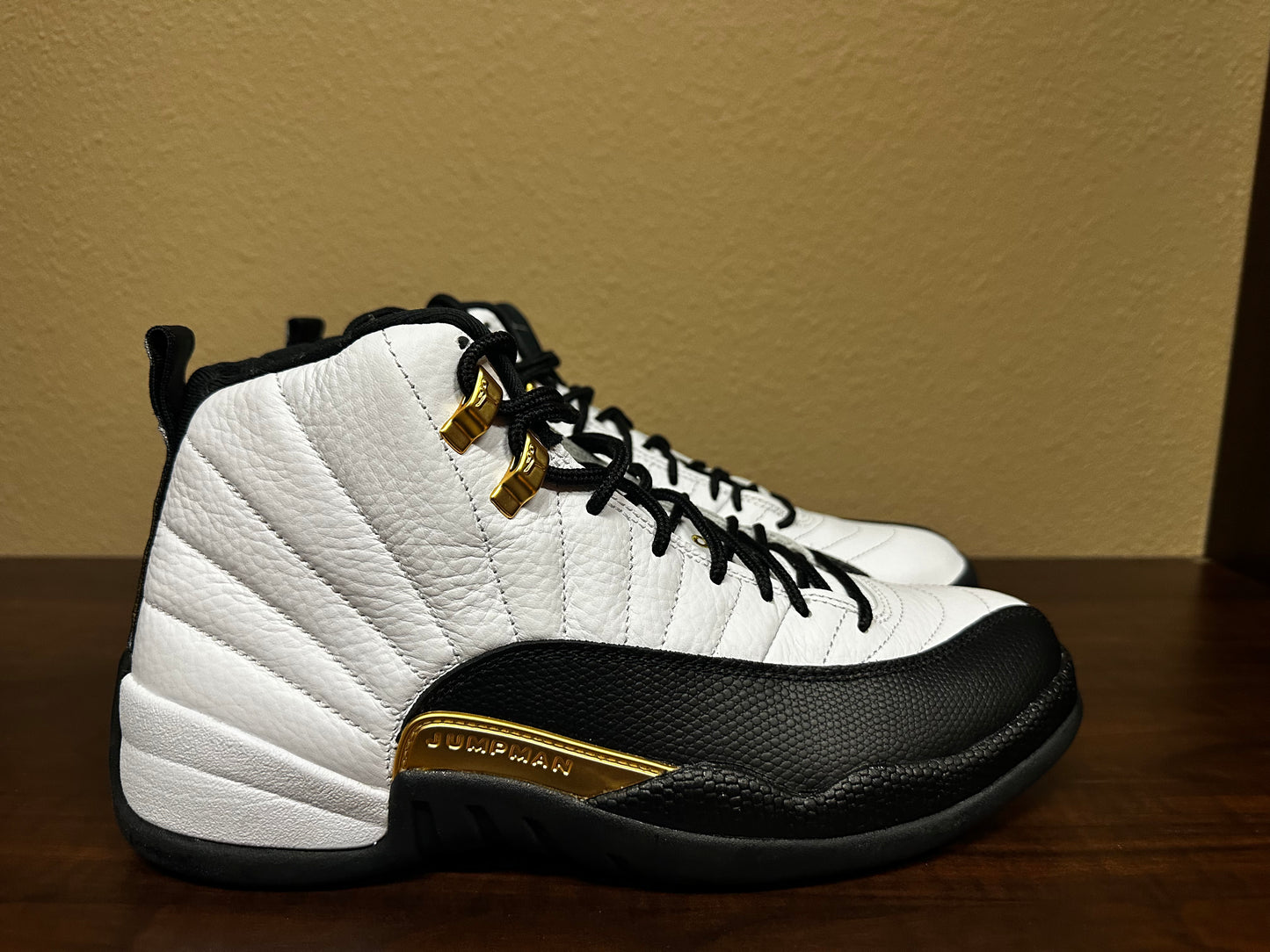 Air Jordan 12 "Reverse Taxi"